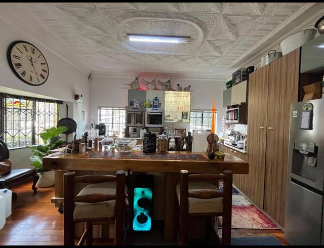 4 BEDROOM HOUSE FOR SALE IN KENSINGTON